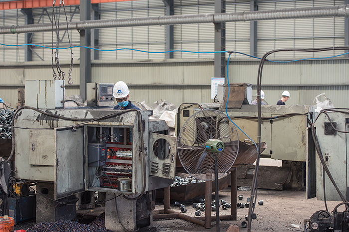 东港网架配件-锥头加工车间